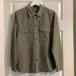 DYNAMITE - airy blouse